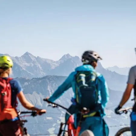 Anita Hohe Salve